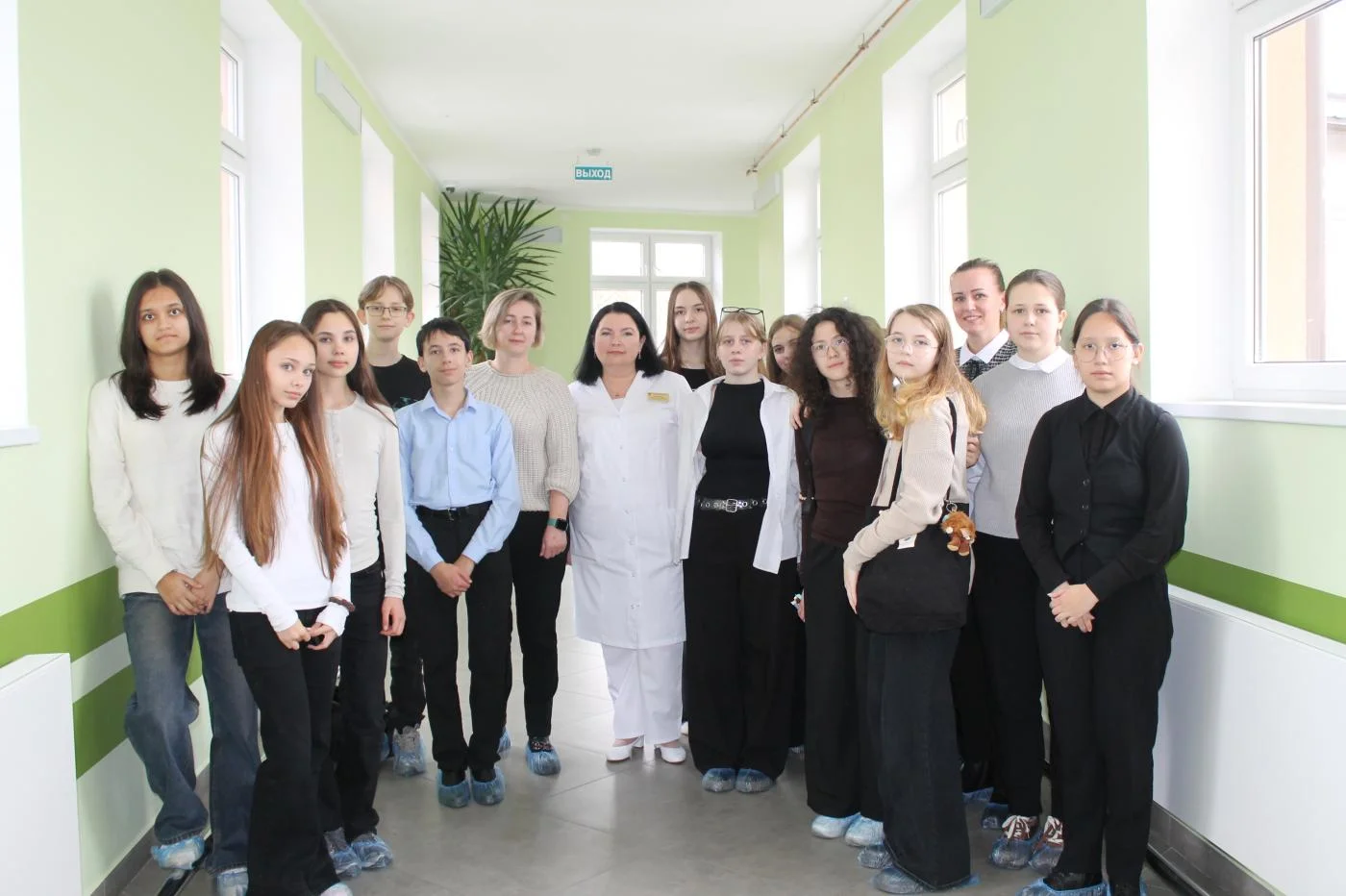  В ДОБ посвятили школьников в тонкости работы медицинской сестры  