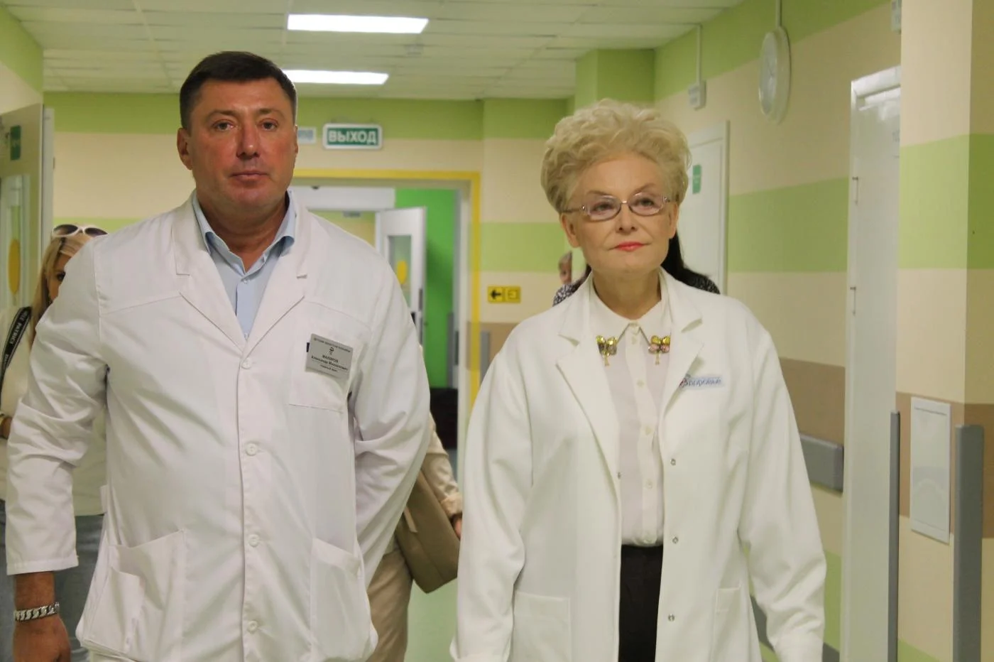 В Детскую областную больницу приехала Елена Малышева