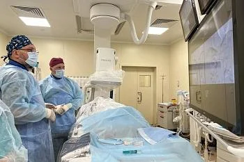 Врачи онкоцентра освоили еще одну уникальную методику и теперь точечно разрушают опухоли с помощью тока Врачи онкоцентра освоили еще одну уникальную методику и теперь точечно разрушают опухоли с помощью тока