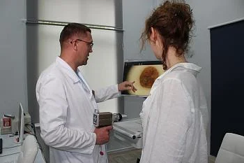 Три с половиной тысячи человек стали участниками акции по раннему выявлению злокачественных новообразований кожи Три с половиной тысячи человек стали участниками акции по раннему выявлению злокачественных новообразований кожи